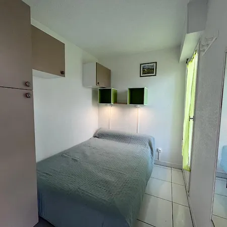2p Cabine, Face Plage, Clim, Parking Privatif Sète